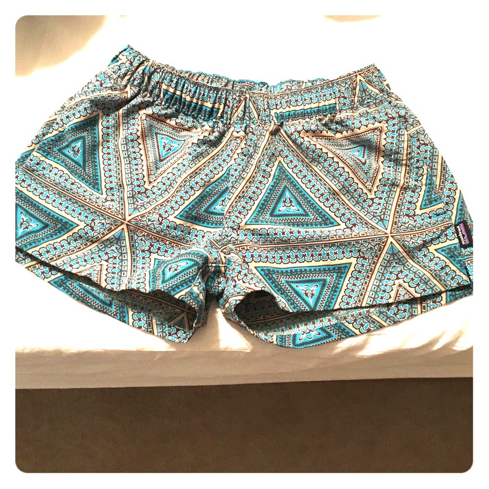 Patagonia Barely Baggies Womens shorts